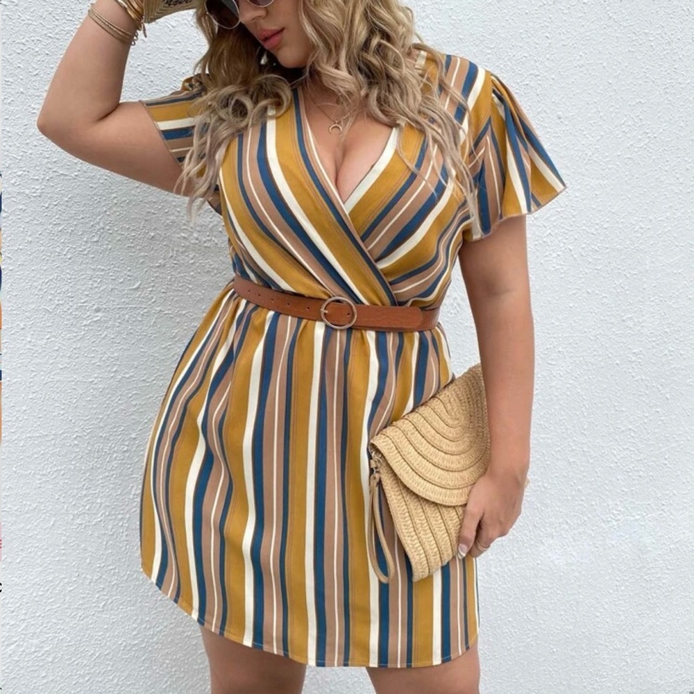 Women’s 3XL SHEIN Lightweight V Neck Dress